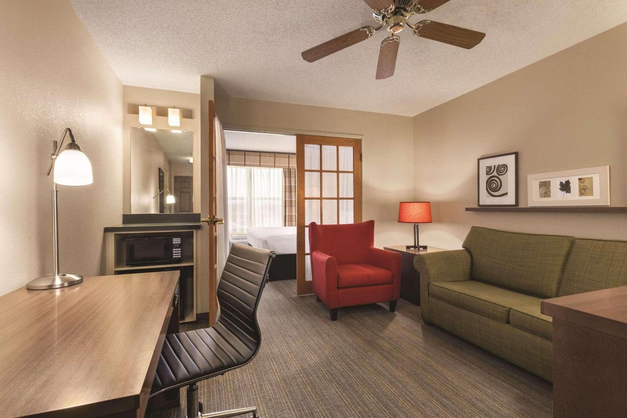 Country & By Radisson, Forest Lake, Mn Forest Lake