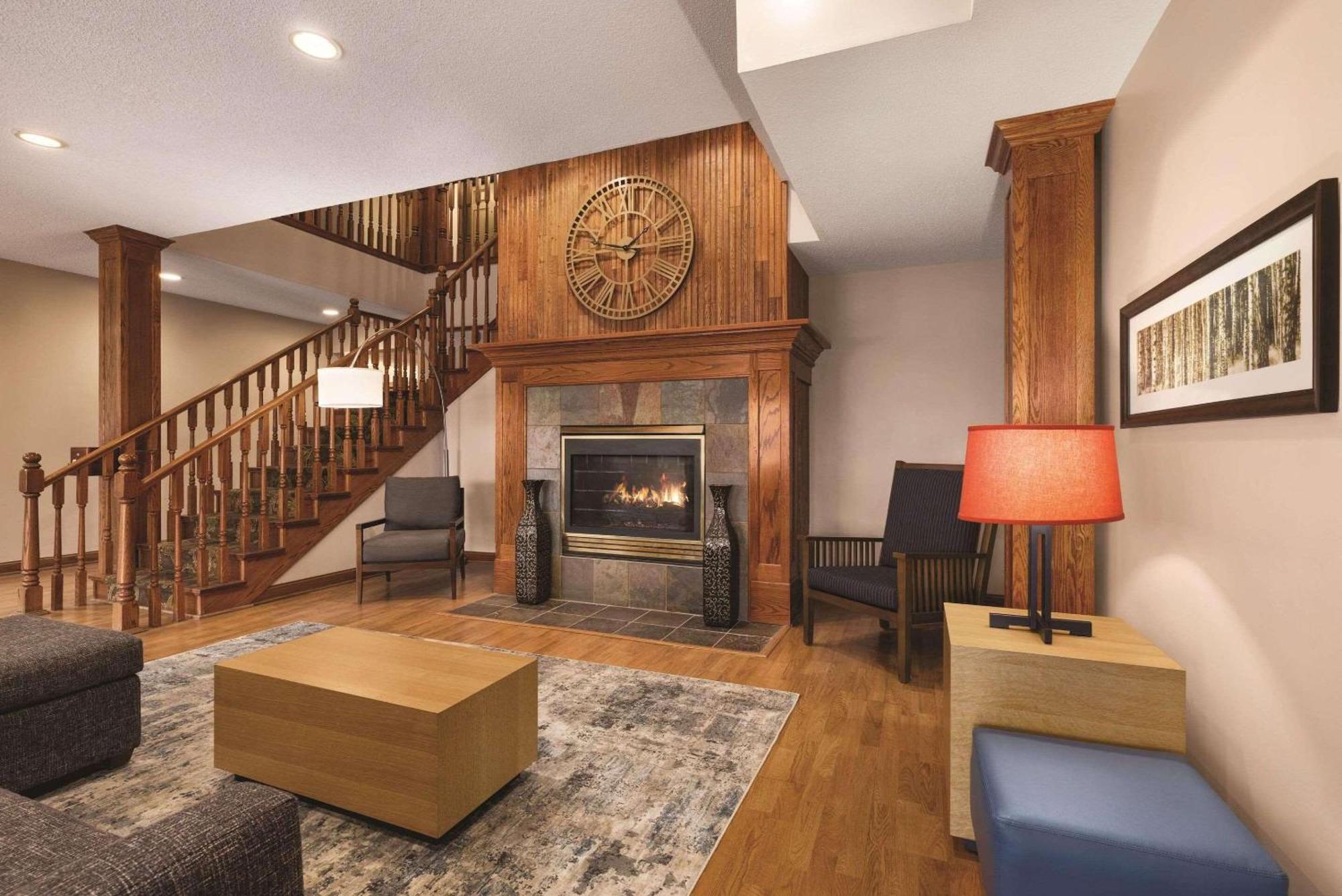 Country & By Radisson, Forest Lake, Mn 3* Forest Lake